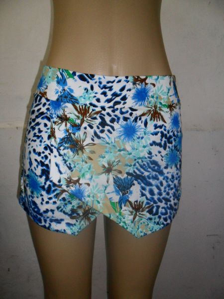 SHORT SAIA SIMÉTRICO